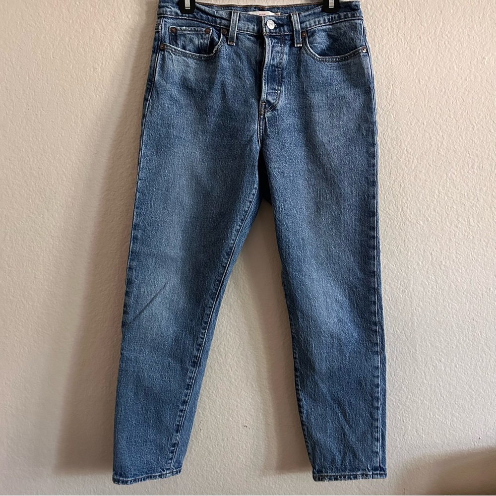 Levi’s Wedgie Jeans